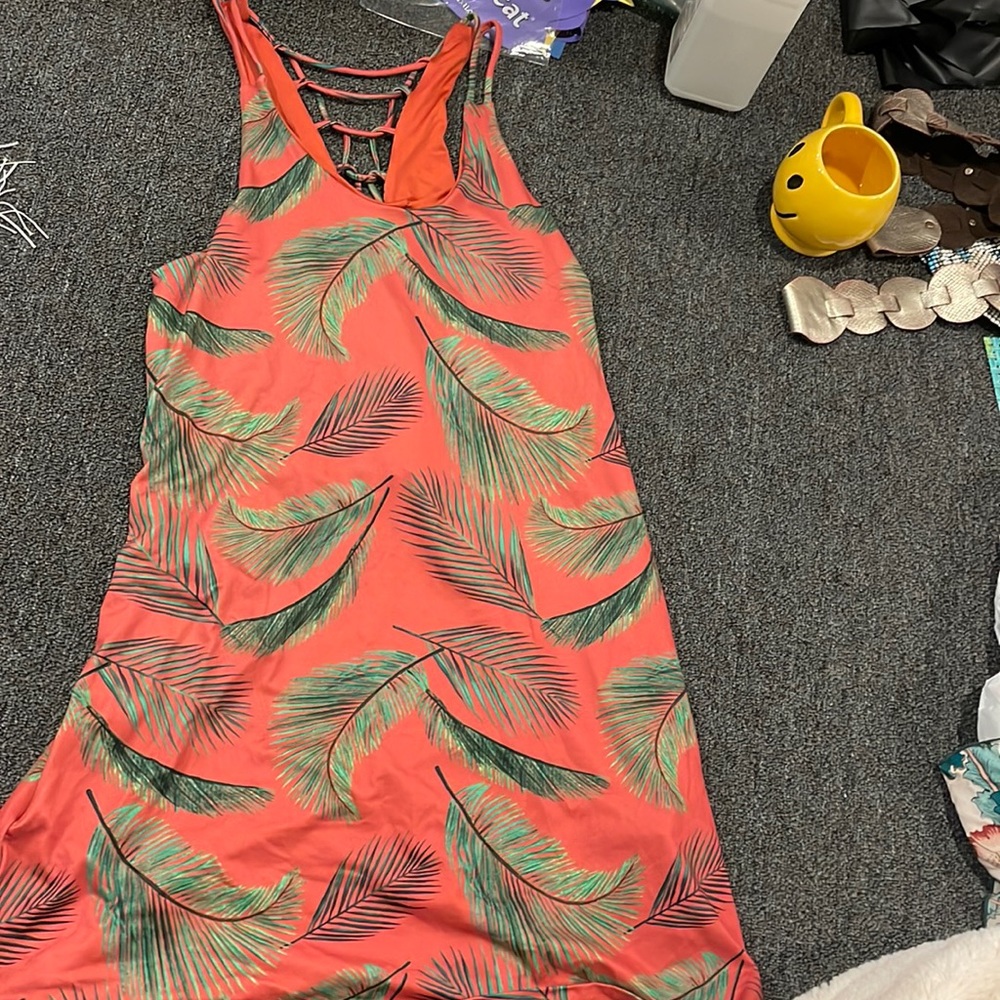 Peixoto brand new leaf cover up with latter back